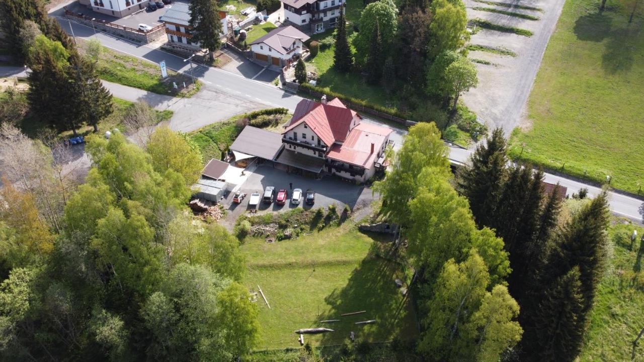 Pension Aura Spicak, Nektere Pokoje Se Saunou Железна-Руда Экстерьер фото
